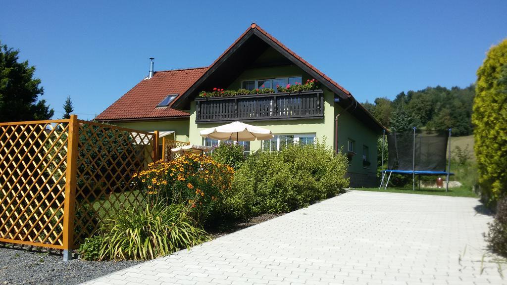 Apartment Amelie Rožnov pod Radhoštěm Eksteriør bilde